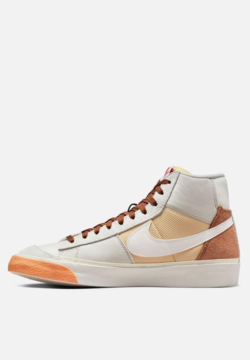 Nike - Blazer '77 remastered