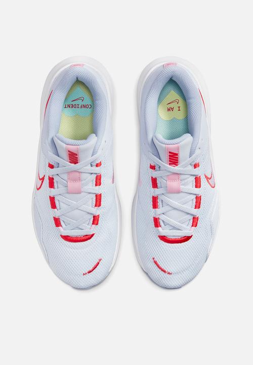 Nike - Nike Legend Essential 3 Next Nature