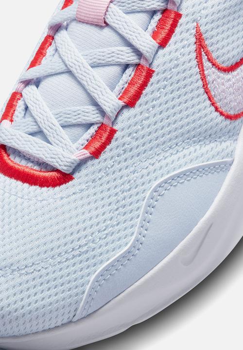 Nike - Nike Legend Essential 3 Next Nature