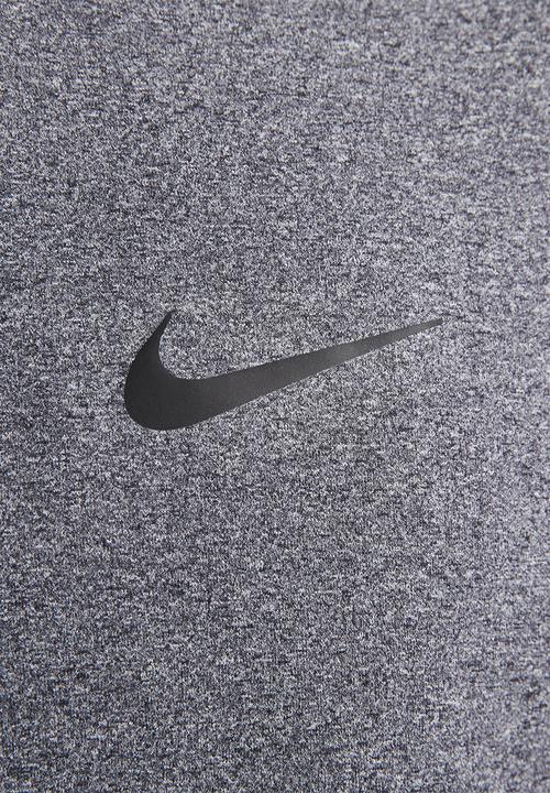 Nike - Dri-Fit uv hyverse short sleeve