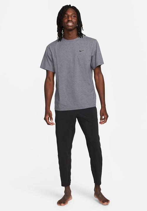 Nike - Dri-Fit uv hyverse short sleeve