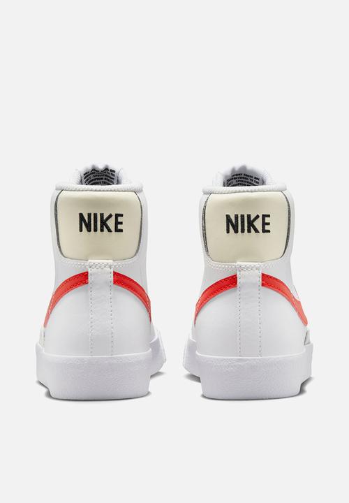 Nike - Nike blazer mid '77 - white/picante red-coconut milk