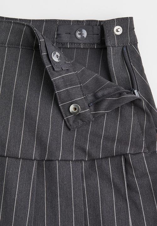 H&M - Pleated twill skirt - dark grey/pinstriped