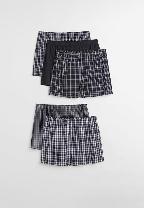 H&M - 5 Pack woven cotton boxer shorts - black & white checked