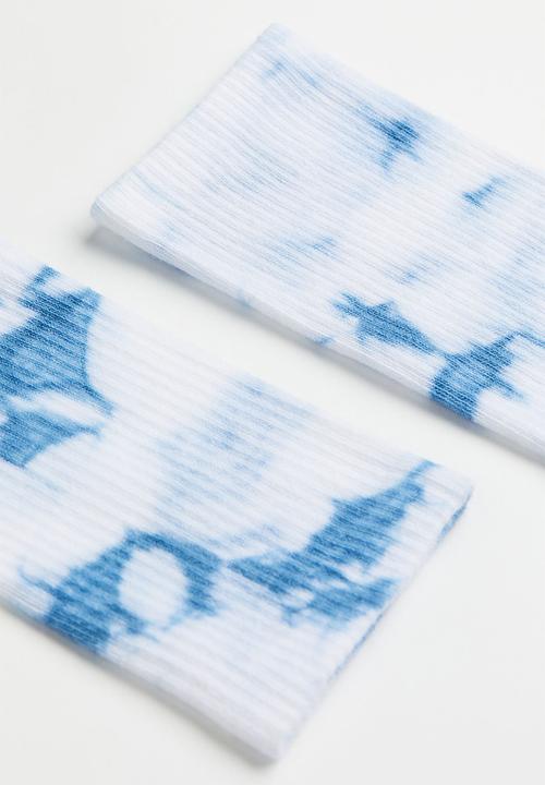H&M - Batik-patterned socks - light blue/tie-dye