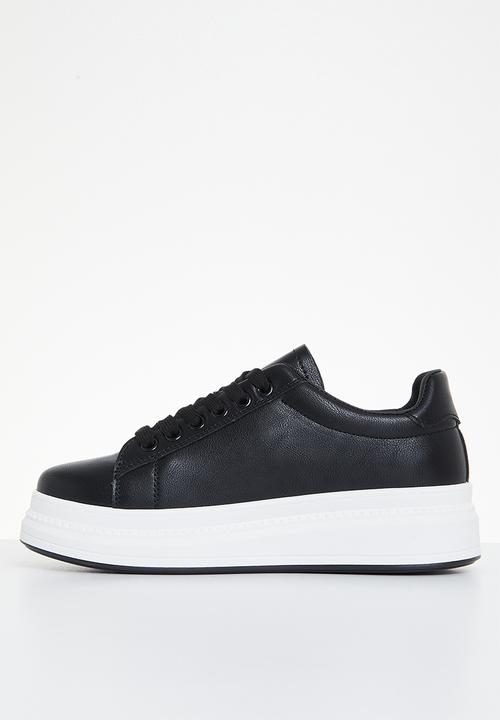 Superbalist - Kendall lace up sneaker - black