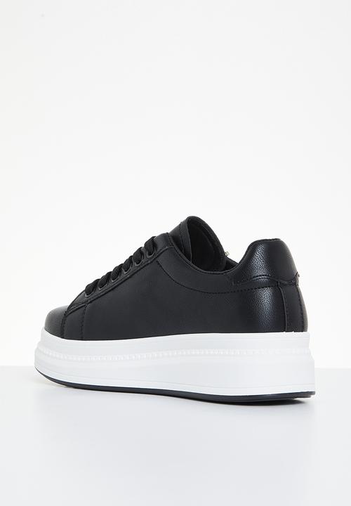 Superbalist - Kendall lace up sneaker - black