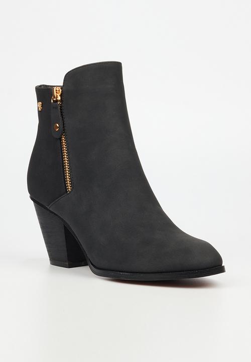 Butterfly Feet - Sandi 2 ankle boot - black