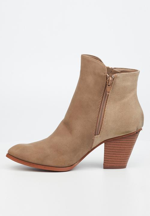Butterfly Feet - Sandi 2 ankle boot - taupe