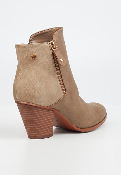 Butterfly Feet - Sandi 2 ankle boot - taupe
