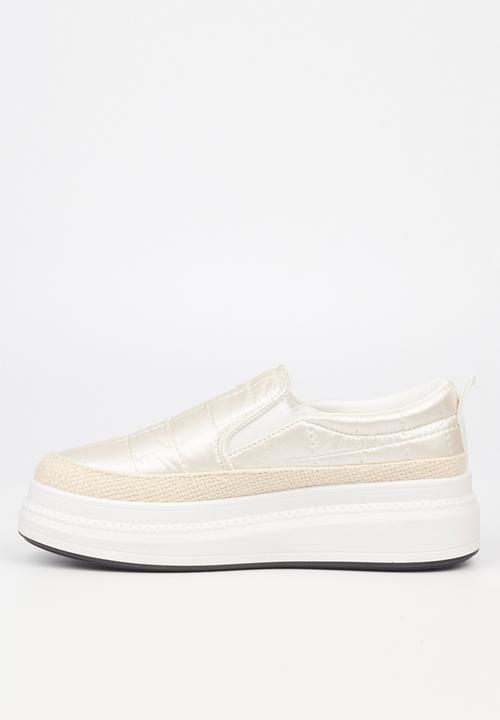 Butterfly Feet - Senhora 8 slip-on - white