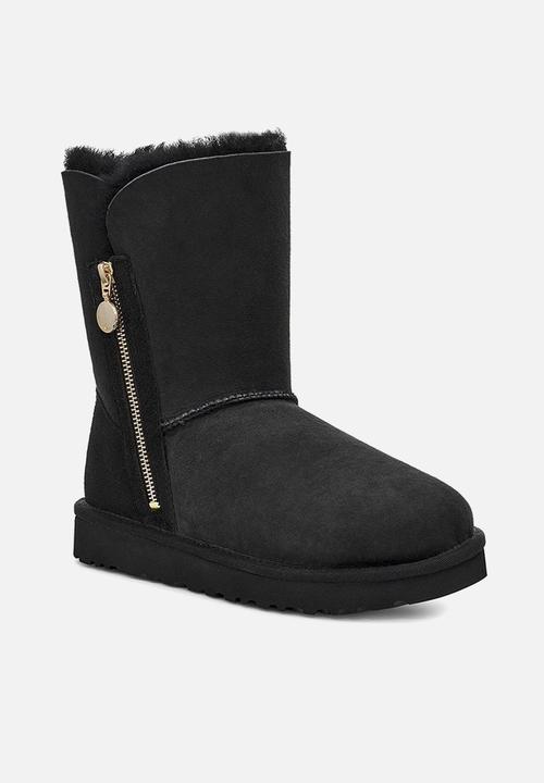 UGG® - Bailey zip short - black