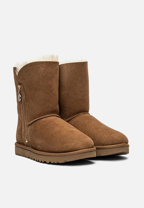 UGG® - Bailey zip short - chestnut