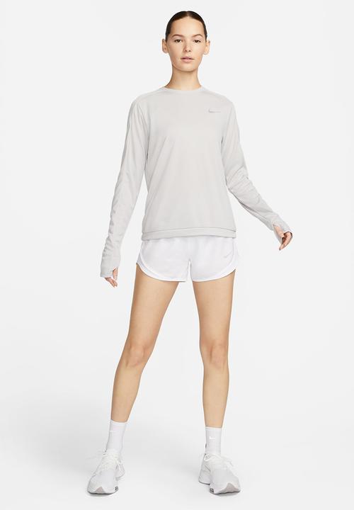 Nike - W nk df pacer crew - lt iron ore/reflective silver