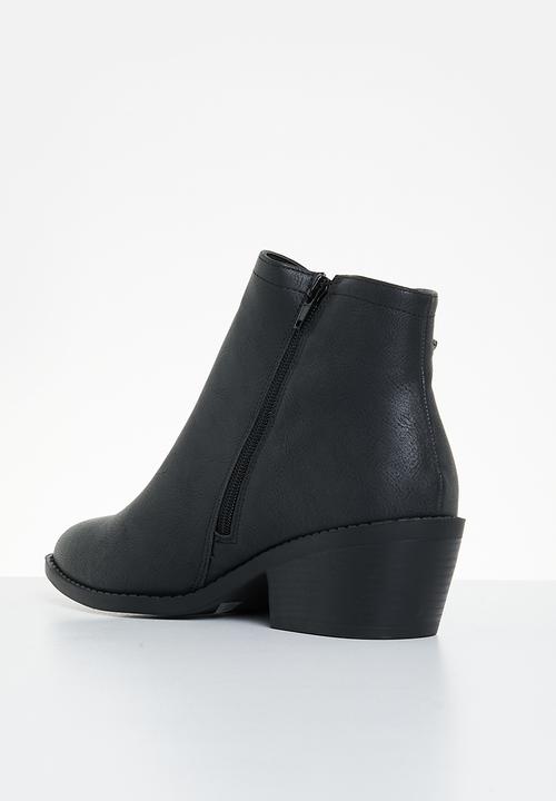 Butterfly Feet - Coraline 3 ankle boot - black