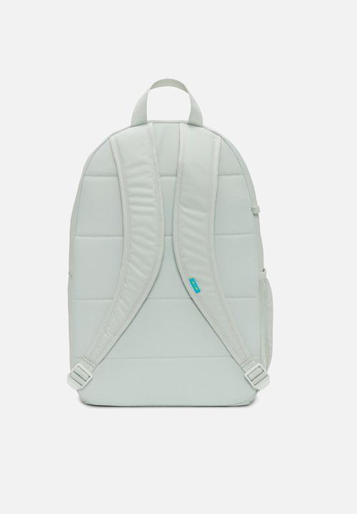 Nike - Nike elemental - light silver