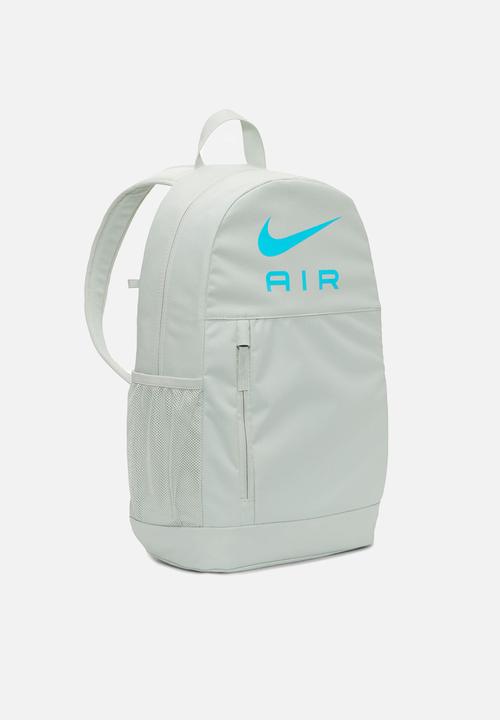 Nike - Nike elemental - light silver