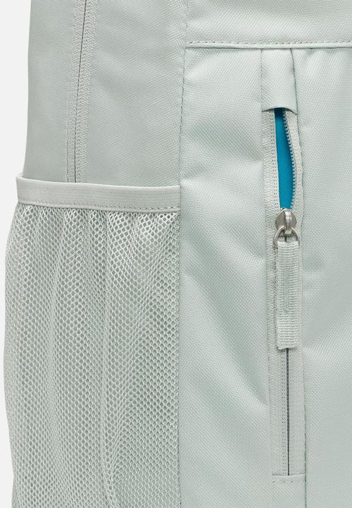 Nike - Nike elemental - light silver