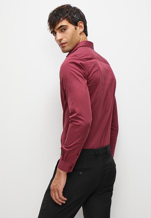 Superbalist - Easy care slim fit shirt - burgundy
