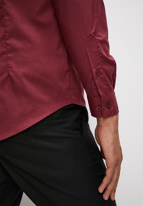 Superbalist - Easy care slim fit shirt - burgundy