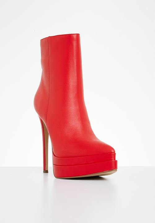 Steve Madden - Fyre boot - red leather