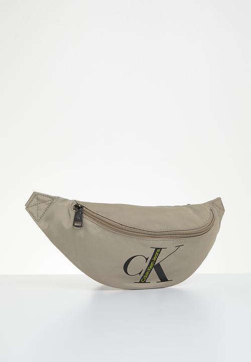 Calvin Klein - Sport essentials waist bag - perfect taupe