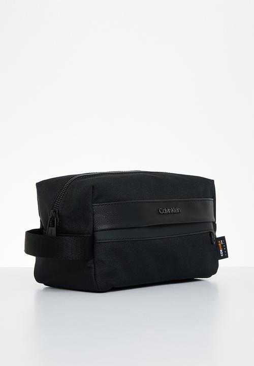 Calvin Klein - Remote washbag - ck black