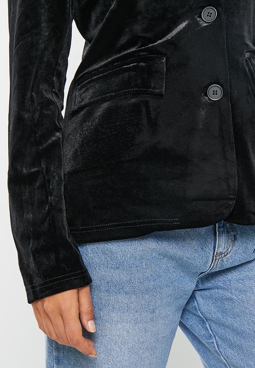 Noisy May - Alma long sleeve velvet blazer - black