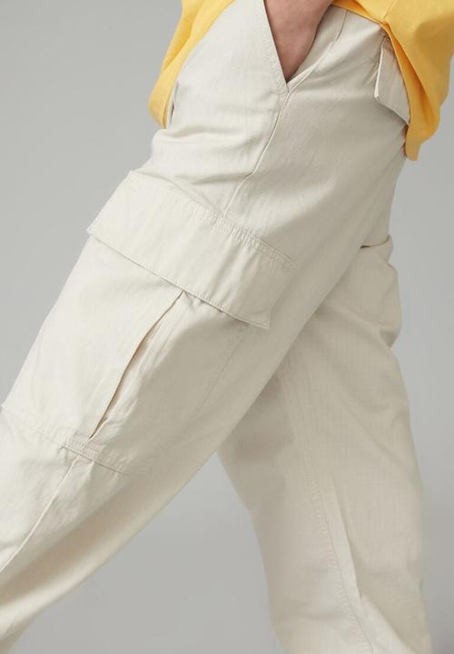 Factorie - BAGGY RIP STOP CARGO PANT - IVORY