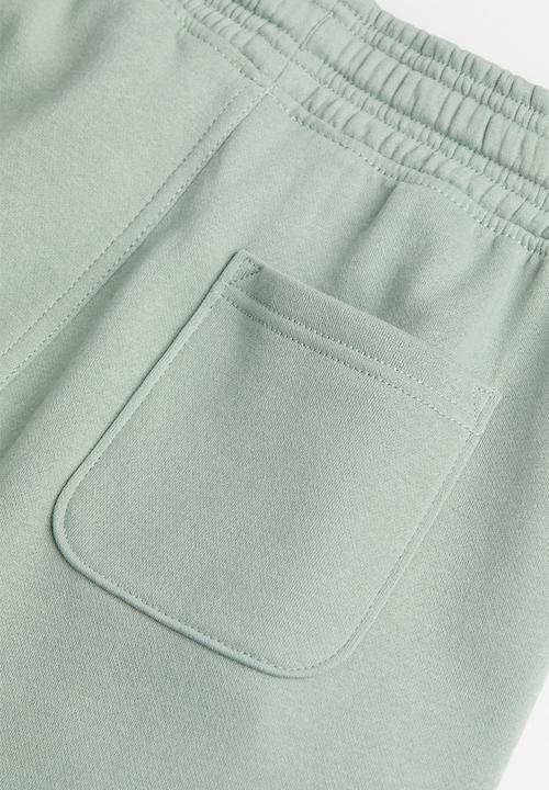 H&M - Sweatshorts - light green/skater