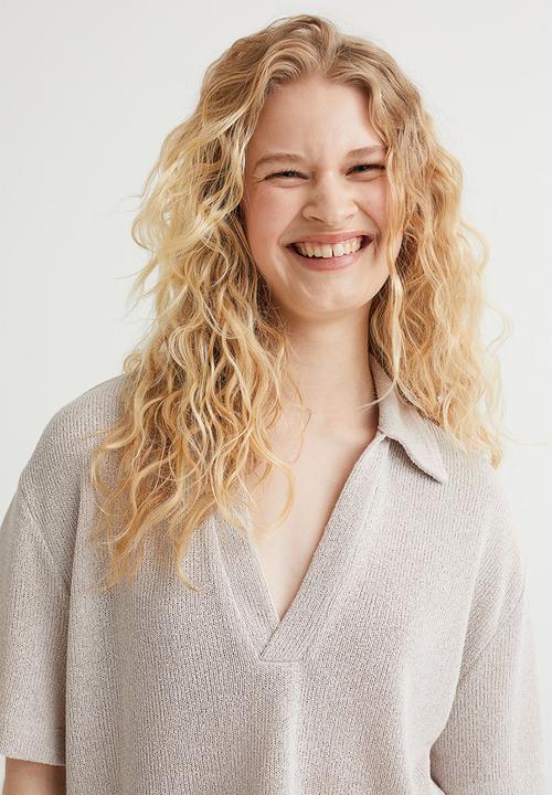 H&M - Knitted collared top - light greige