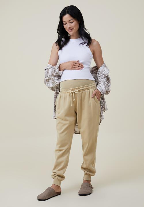 Cotton On - Maternity classic washed trackpant - washed light sand 