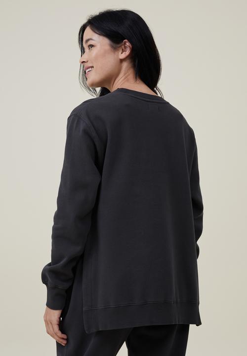 Cotton On - Maternity classic washed side split crew fleece - washed black