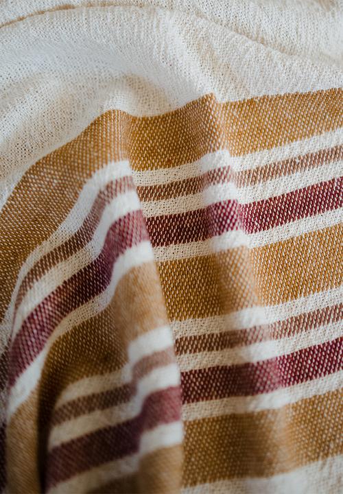 Ecru - Karoo baby blanket - garnet