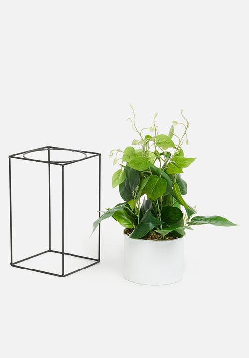 H&S - Artificial plant in stand - white