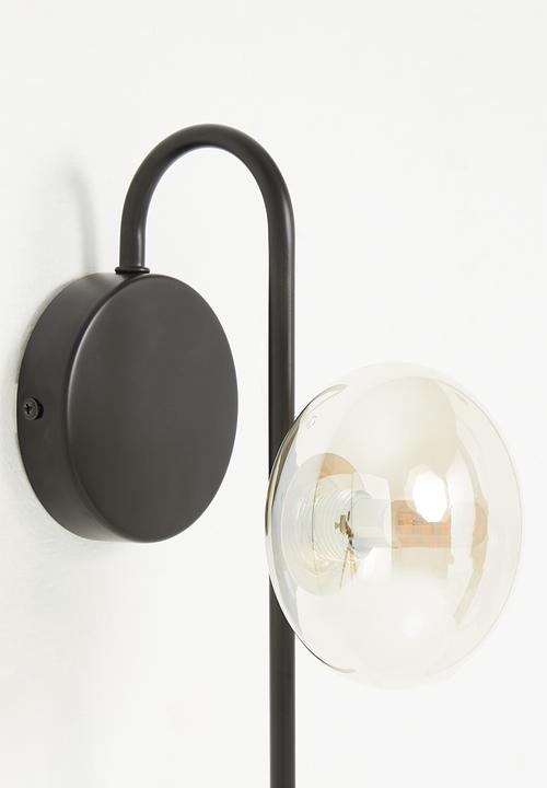 Sixth Floor - Leo wall light - black