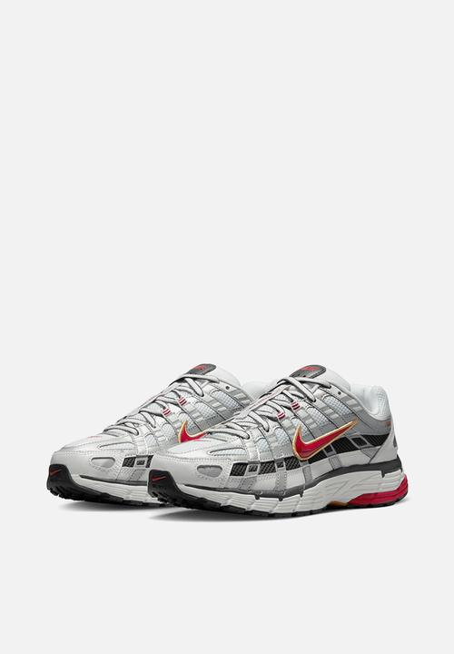 Nike - Nike P-6000