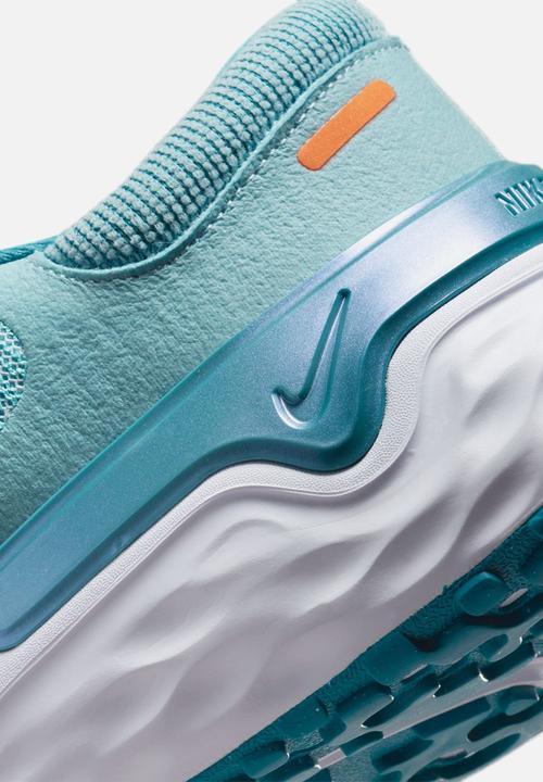 Nike - Renew run 4