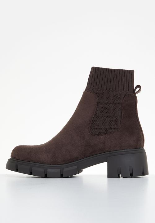 Butterfly Feet - Croyden 1 sock boot - chocolate