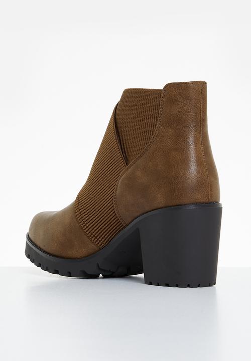 Butterfly Feet - Esther 3 ankle boot - chocolate