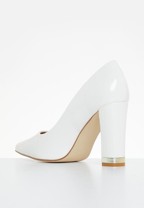 Miss Black - Pisa 2 court heel - white