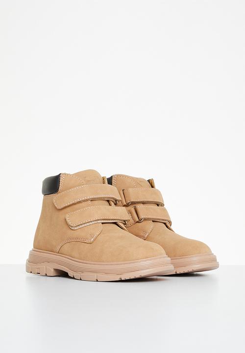 Pop Candy - Velcro strap boot - camel