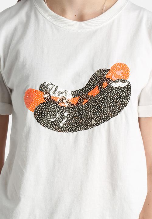 Noisy May - Hotty Tee