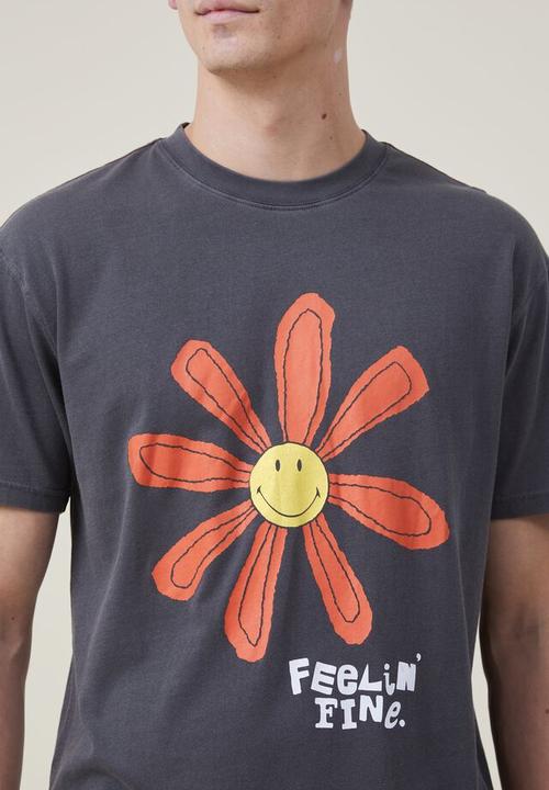 Cotton On - Smiley loose fit t-shirt - lcn smi black/feelin fine 