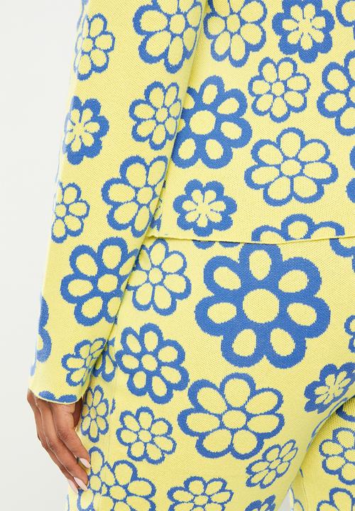 Glamorous - Plus floral co-ord top - yellow & blue