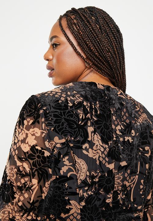 Glamorous - Plus tie front bell sleeve dress - black & brown