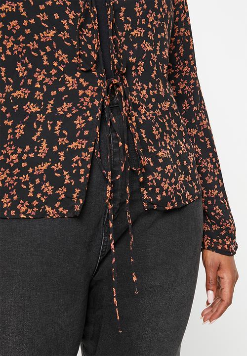 Glamorous - Plus floral flare blouse - black & orange