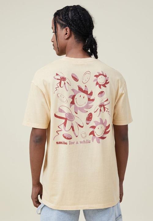 Cotton On - Smiley loose fit t-shirt - lcn smi sunbleach/sunny smile 