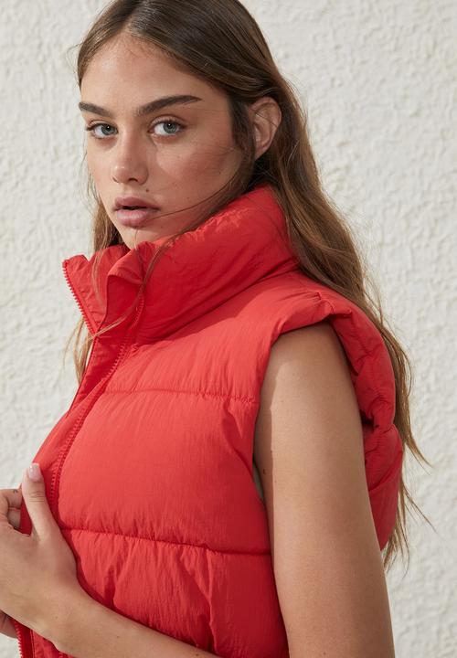 Cotton On - Cropped puffer vest - cherry red