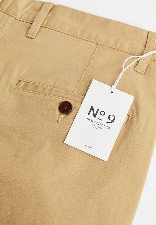 H&M - Essentials no 9: the chinos - beige